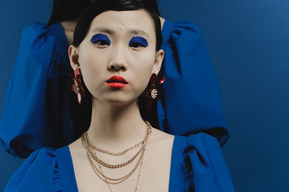 What to Wear to a Winter Wedding in 2026: Warm Looks